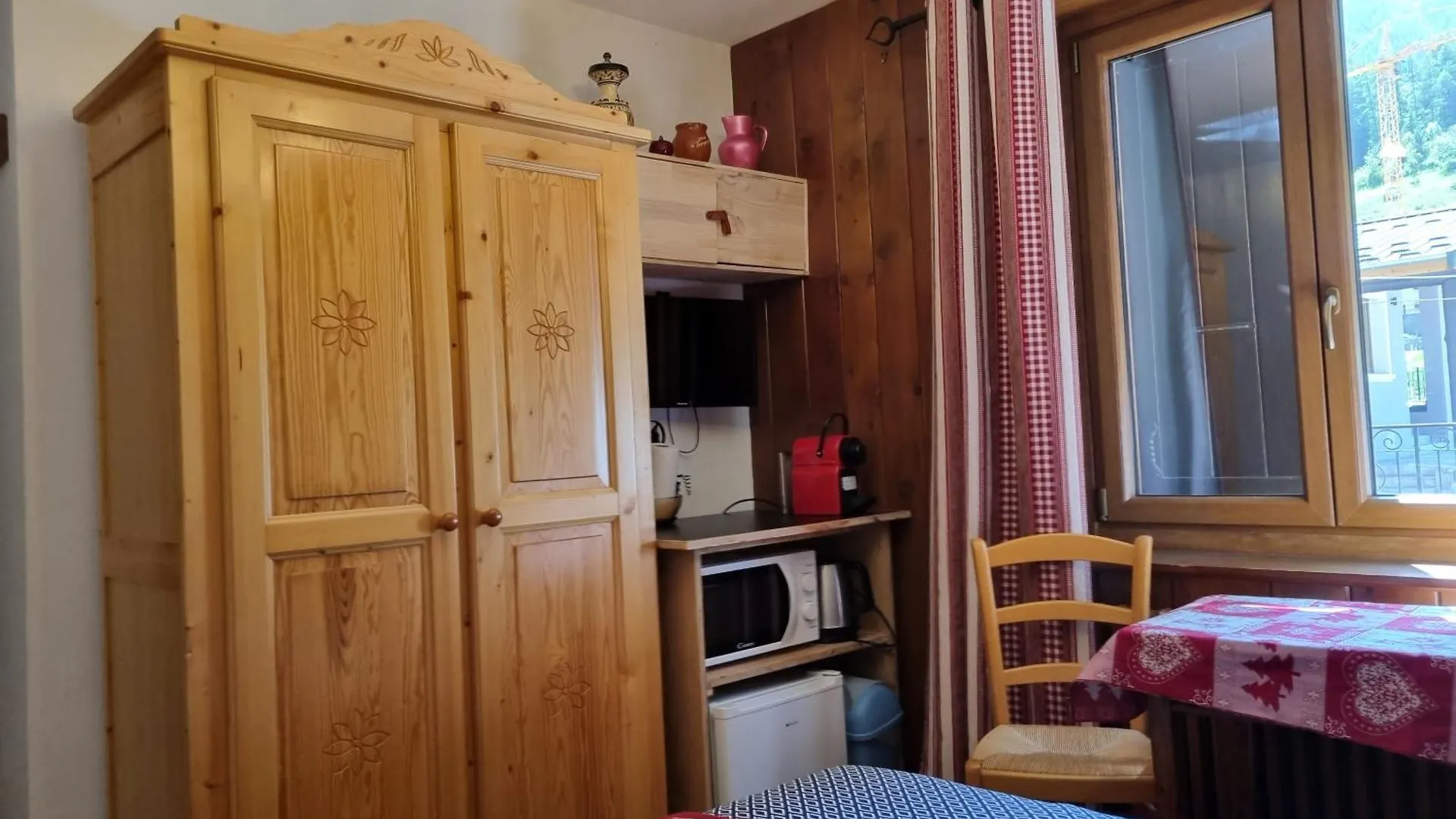 Pensionat Stellina Hotell Lanslevillard